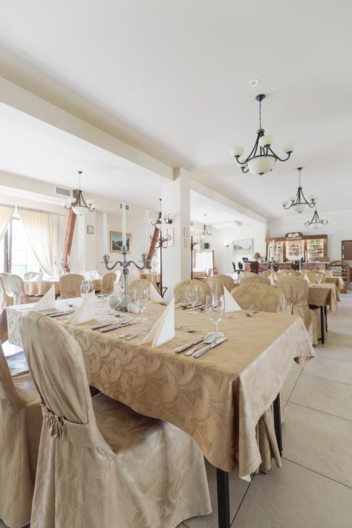 Hotel Folwark Ζγκιες Εξωτερικό φωτογραφία